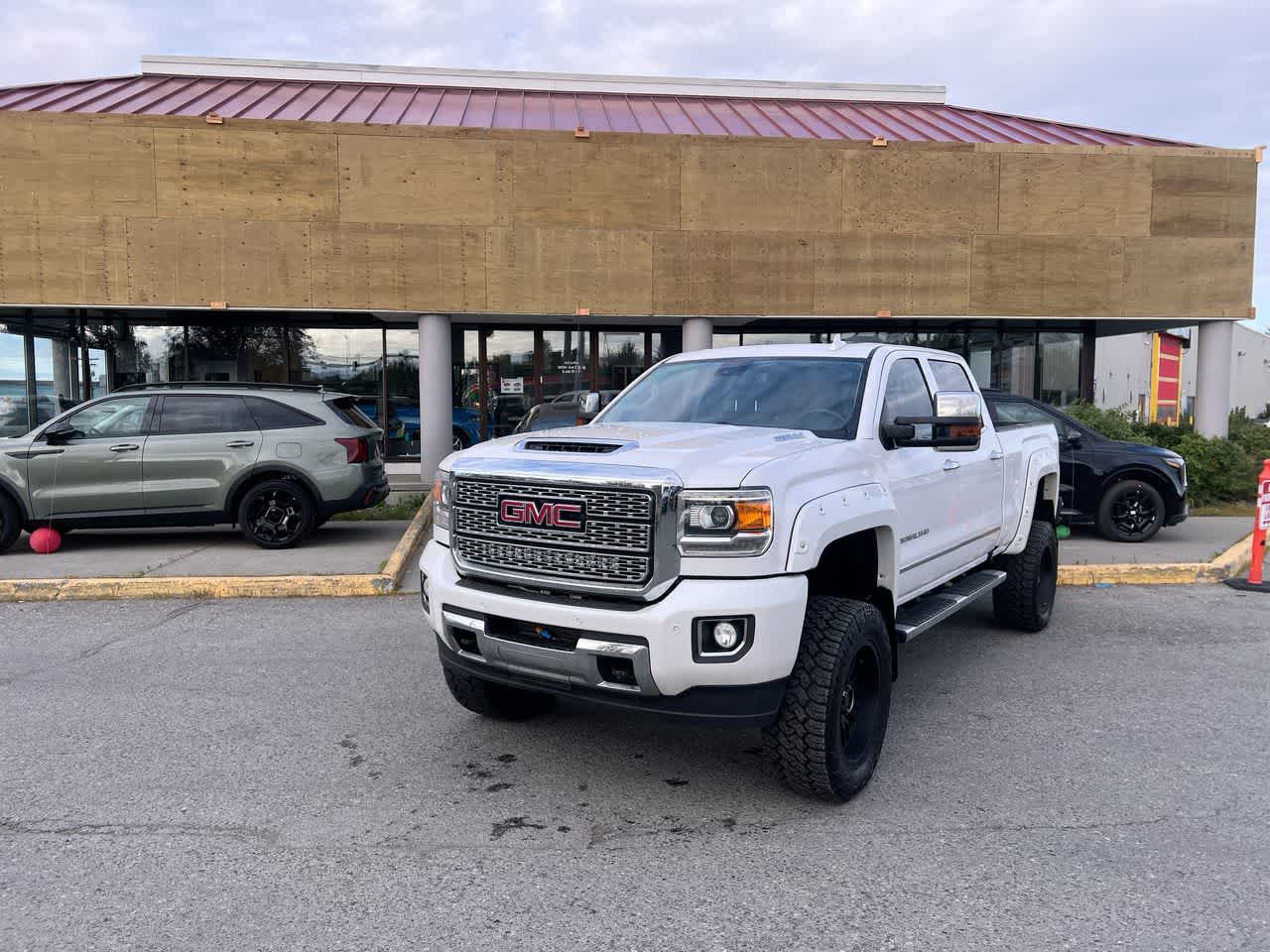 Thumbnail: 2018 GMC Sierra 3500 - 1