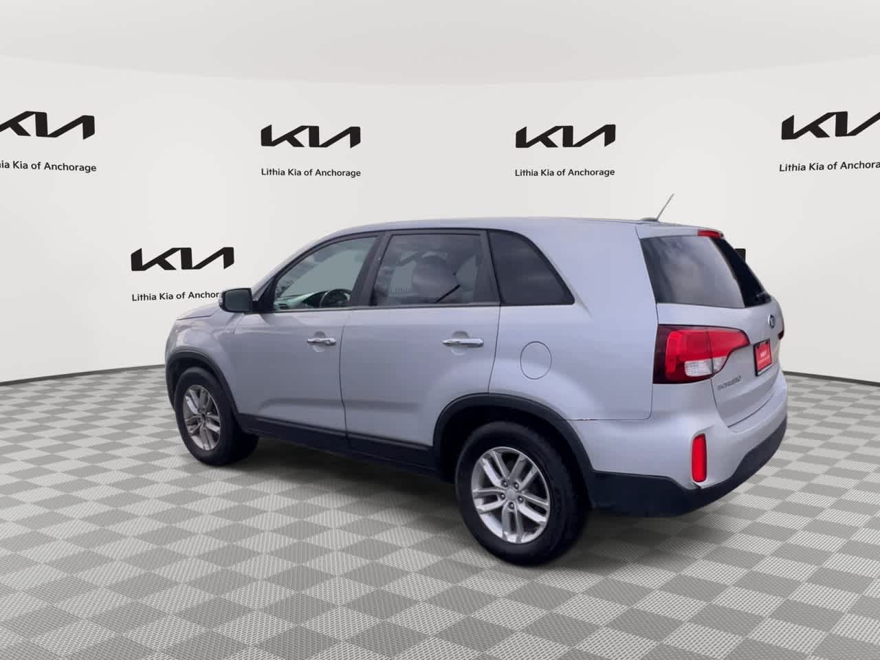 Thumbnail: 2015 Kia Sorento - 6