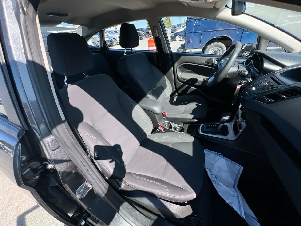 2018 Ford Fiesta SE 28