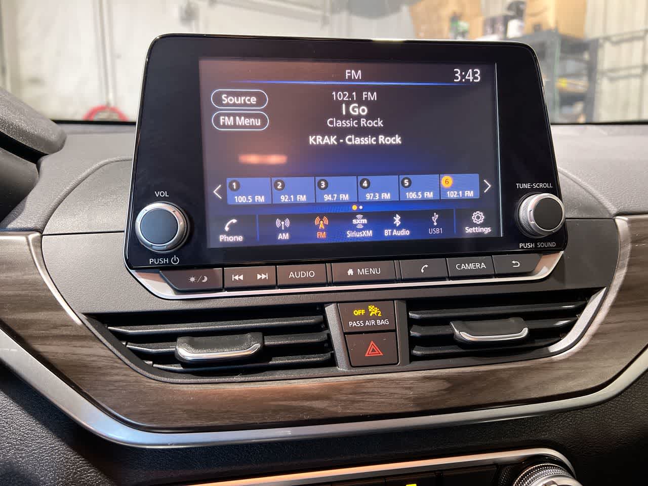 Thumbnail: 2023 Nissan Altima - 18