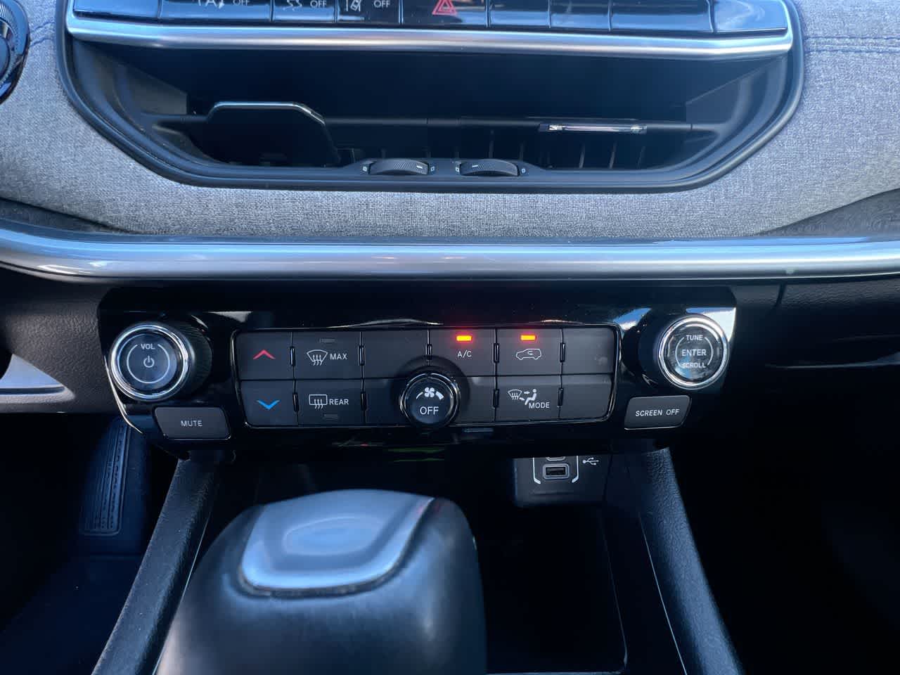 Thumbnail: 2024 Jeep Compass - 19