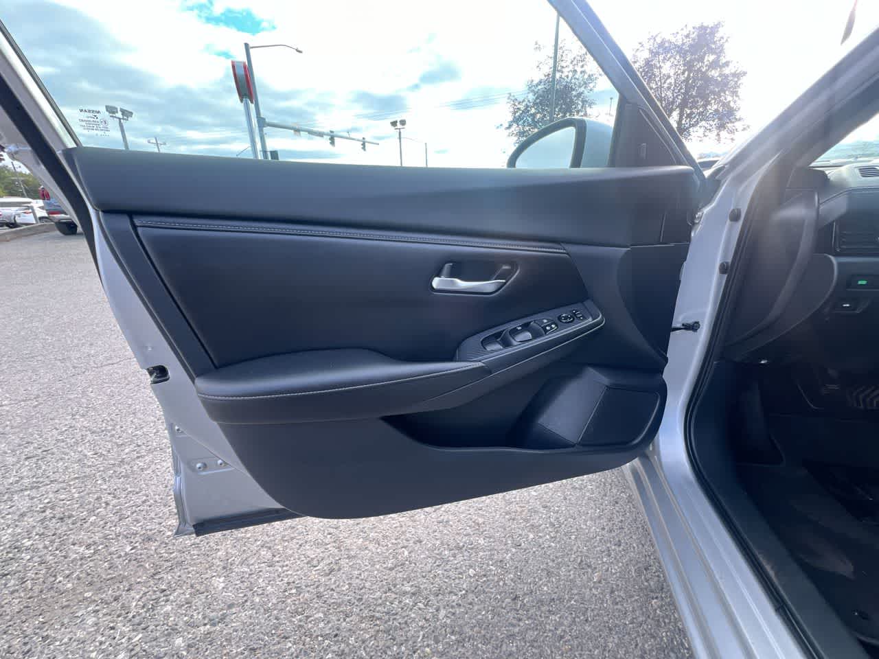Thumbnail: 2021 Nissan Sentra - 13