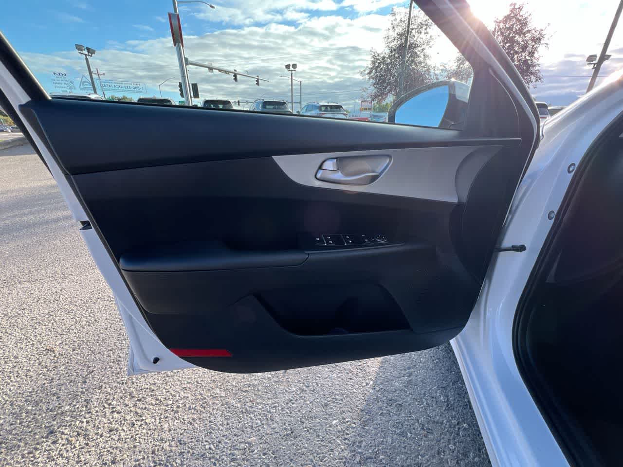 Thumbnail: 2024 Kia Forte - 13