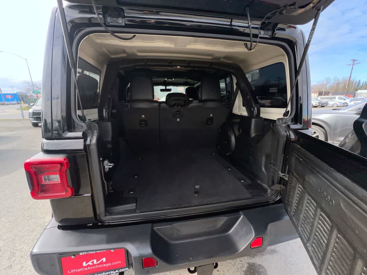 Thumbnail: 2020 Jeep Wrangler - 26