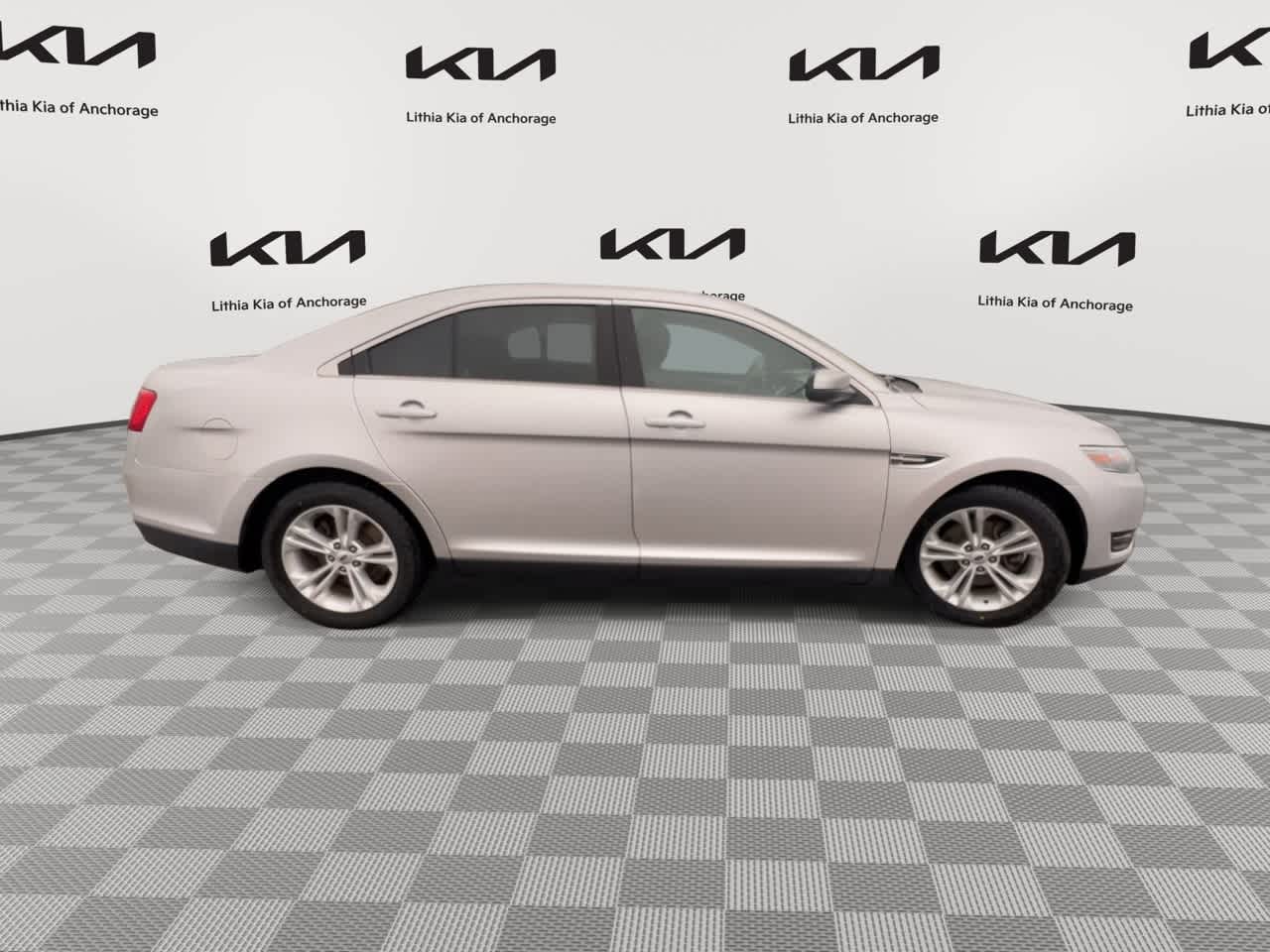 Thumbnail: 2013 Ford Taurus - 3