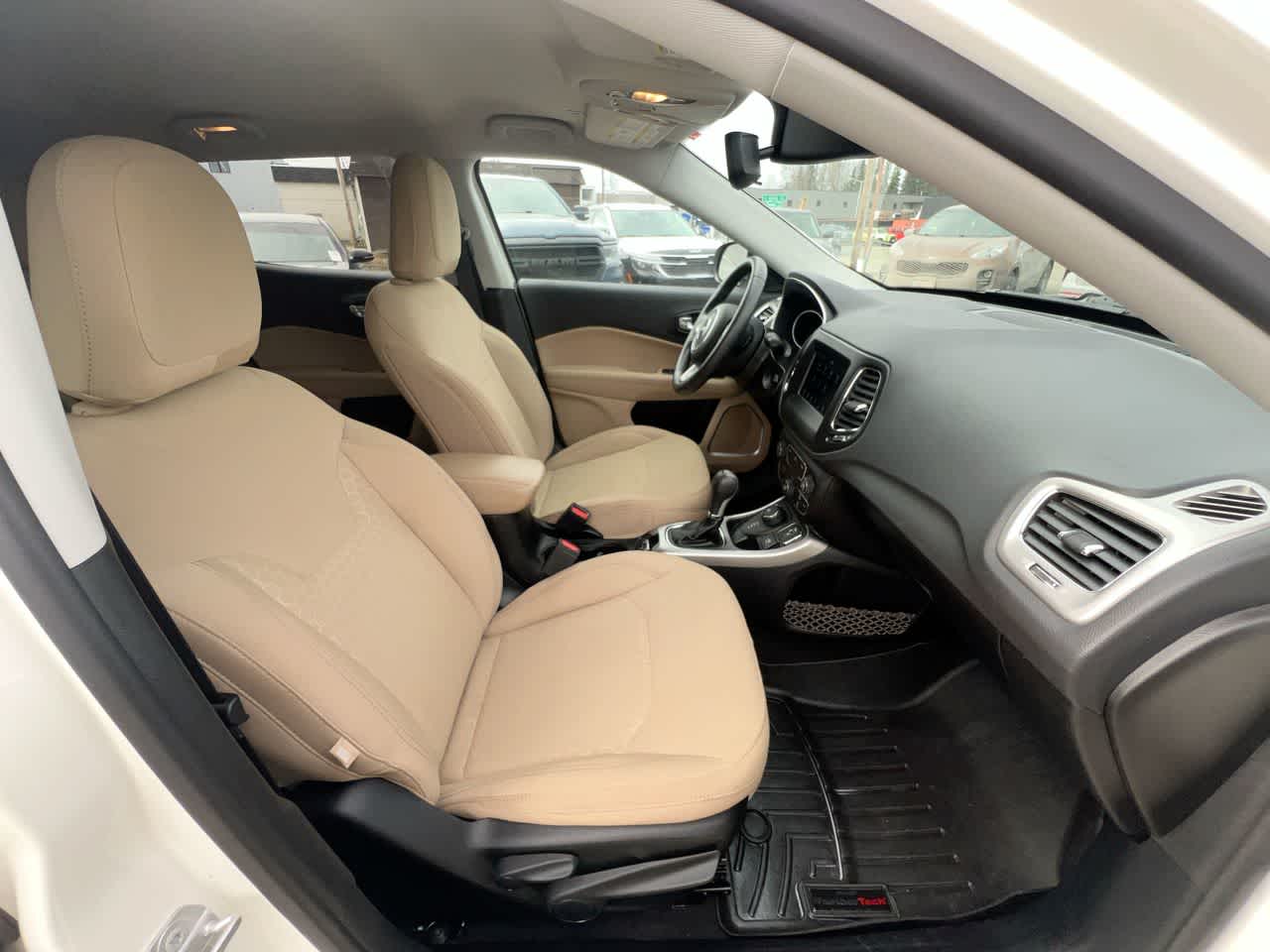 Thumbnail: 2019 Jeep Compass - 28