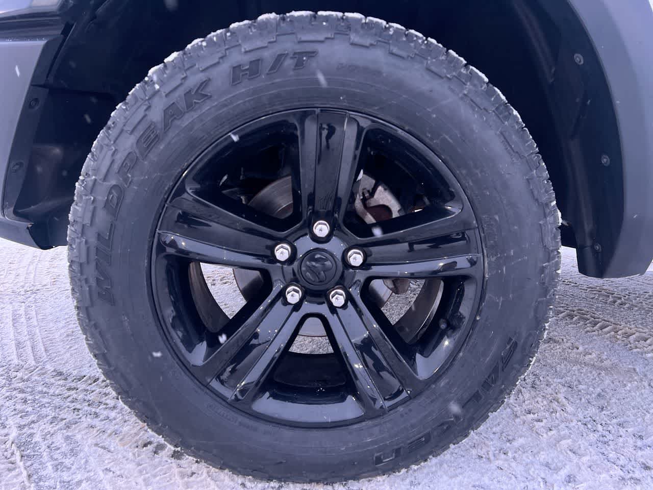 Thumbnail: 2024 RAM 1500 Classic - 10