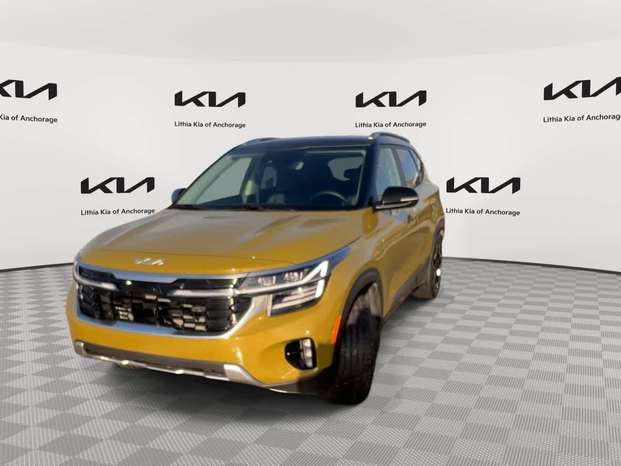 Thumbnail: 2024 Kia Seltos - 4