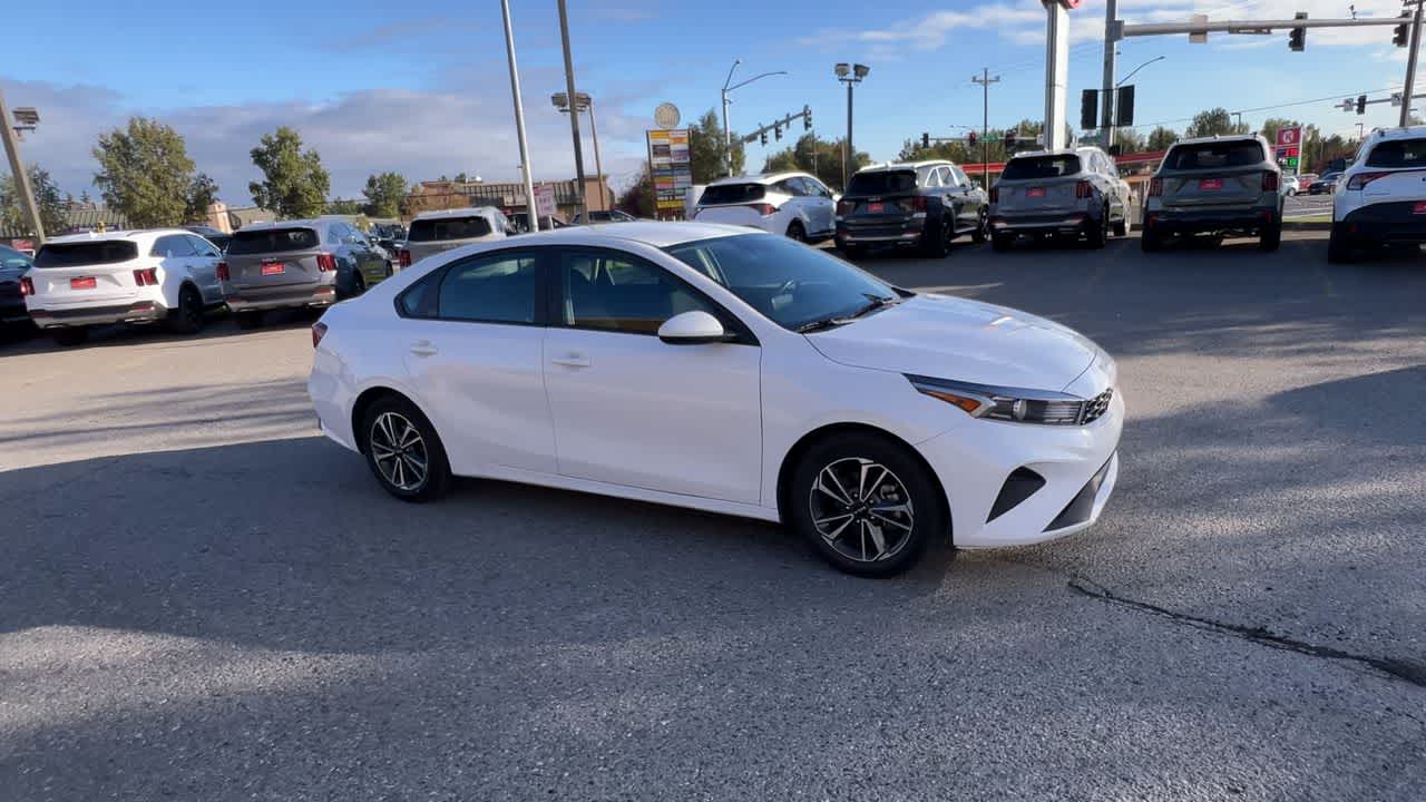 Thumbnail: 2024 Kia Forte - 2