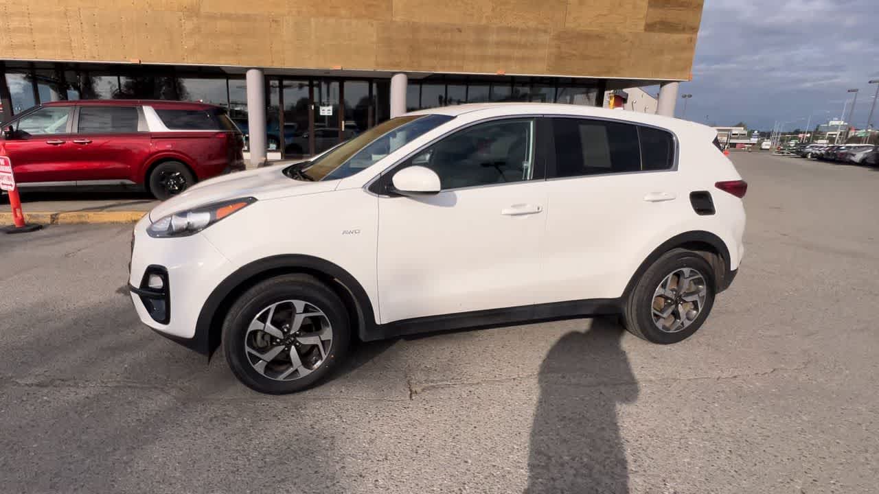 Thumbnail: 2020 Kia Sportage - 4