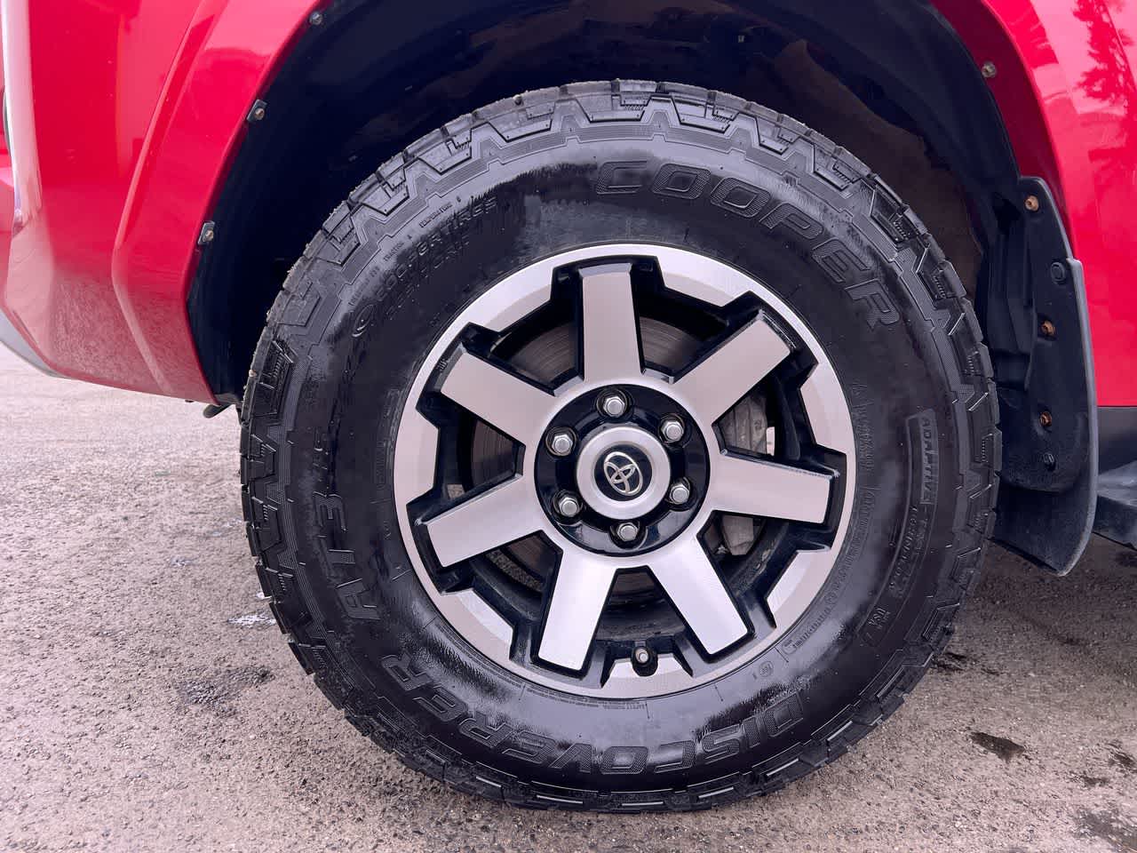 Thumbnail: 2021 Toyota 4Runner - 10