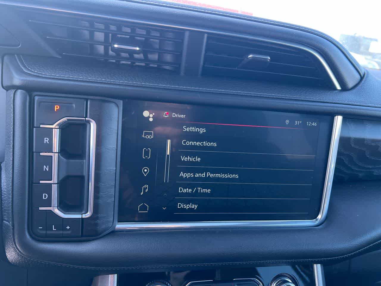 Thumbnail: 2022 GMC Yukon XL - 18