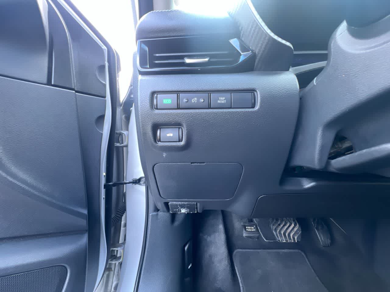 Thumbnail: 2021 Nissan Sentra - 18