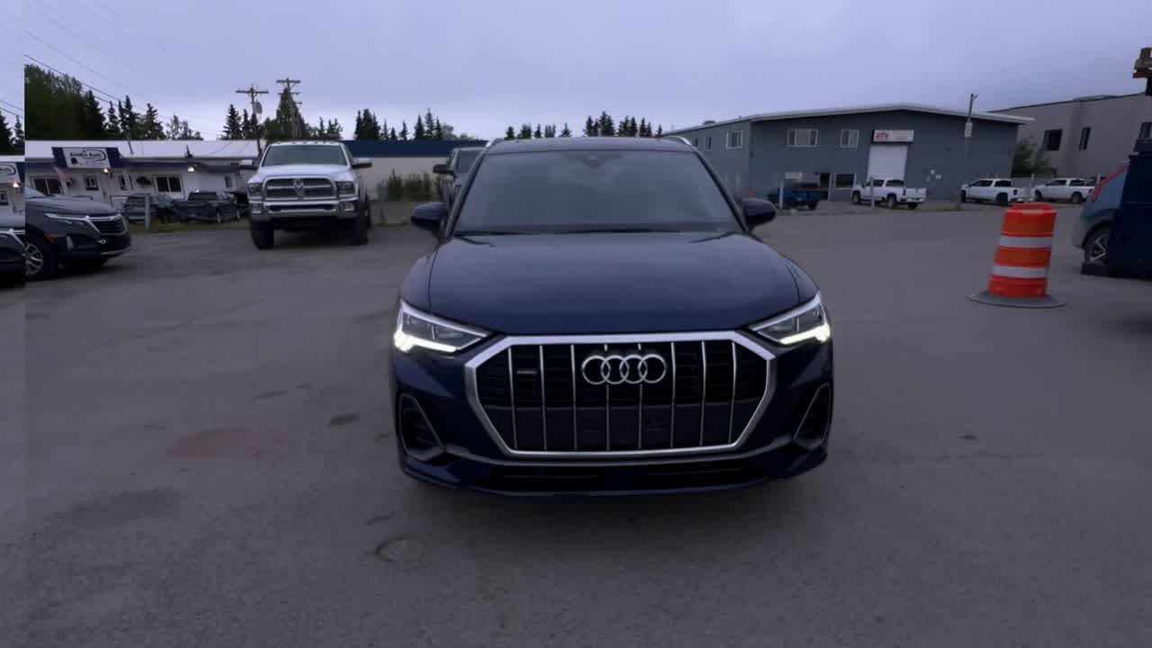 Thumbnail: 2023 Audi Q3 - 3