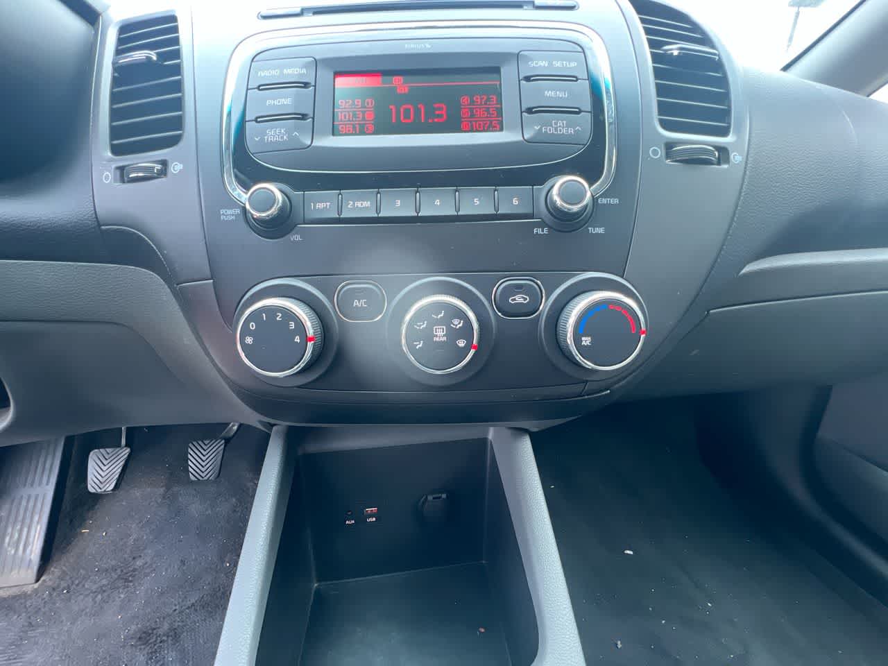 Thumbnail: 2018 Kia Forte - 20