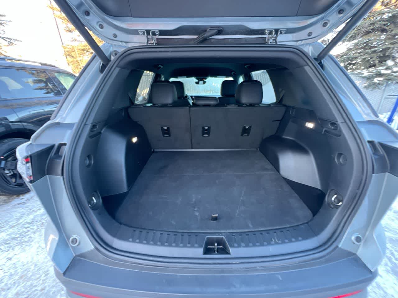 Thumbnail: 2025 Chevrolet Equinox - 24