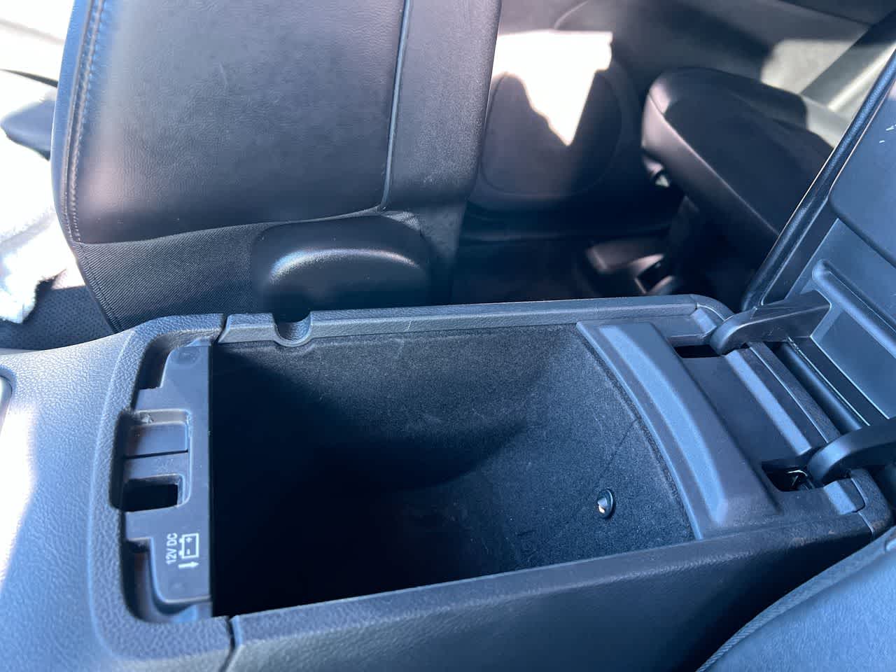 Thumbnail: 2017 Jeep Grand Cherokee - 21