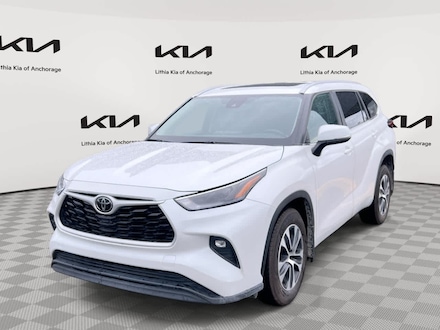 2024 Toyota Highlander XLE SUV