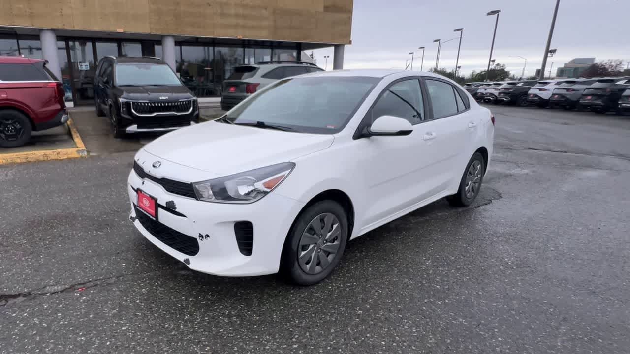 Thumbnail: 2019 Kia Rio - 4