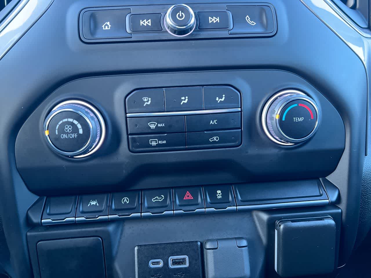 Thumbnail: 2023 Chevrolet Silverado 1500 - 19