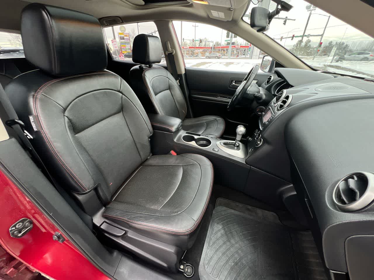 Thumbnail: 2013 Nissan Rogue - 28