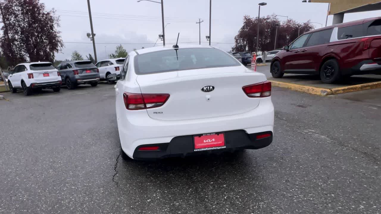 Thumbnail: 2019 Kia Rio - 7