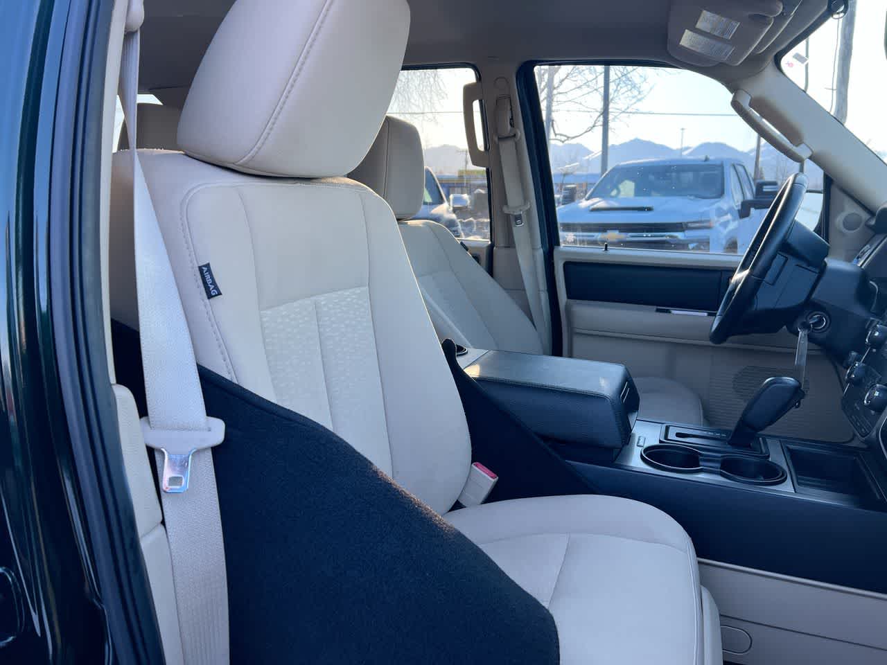 Thumbnail: 2015 Ford Expedition - 28