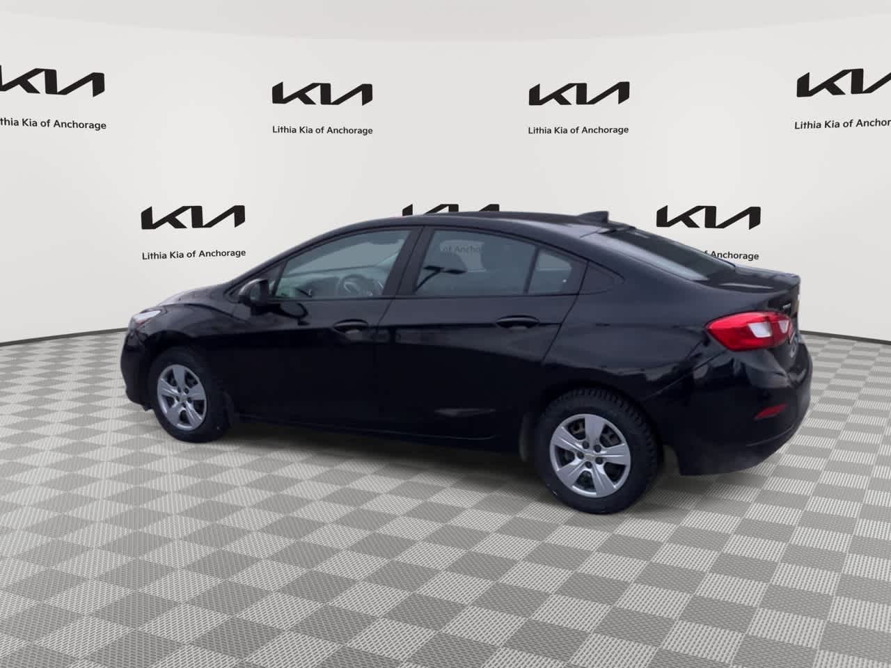 Thumbnail: 2018 Chevrolet Cruze - 6
