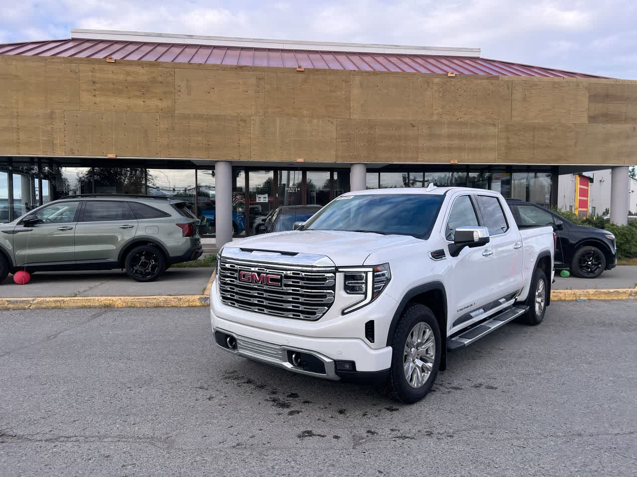 Thumbnail: 2023 GMC Sierra 1500 - 1