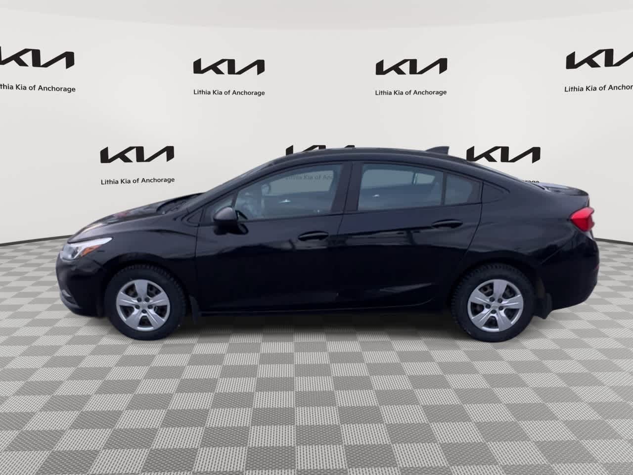 Thumbnail: 2018 Chevrolet Cruze - 5