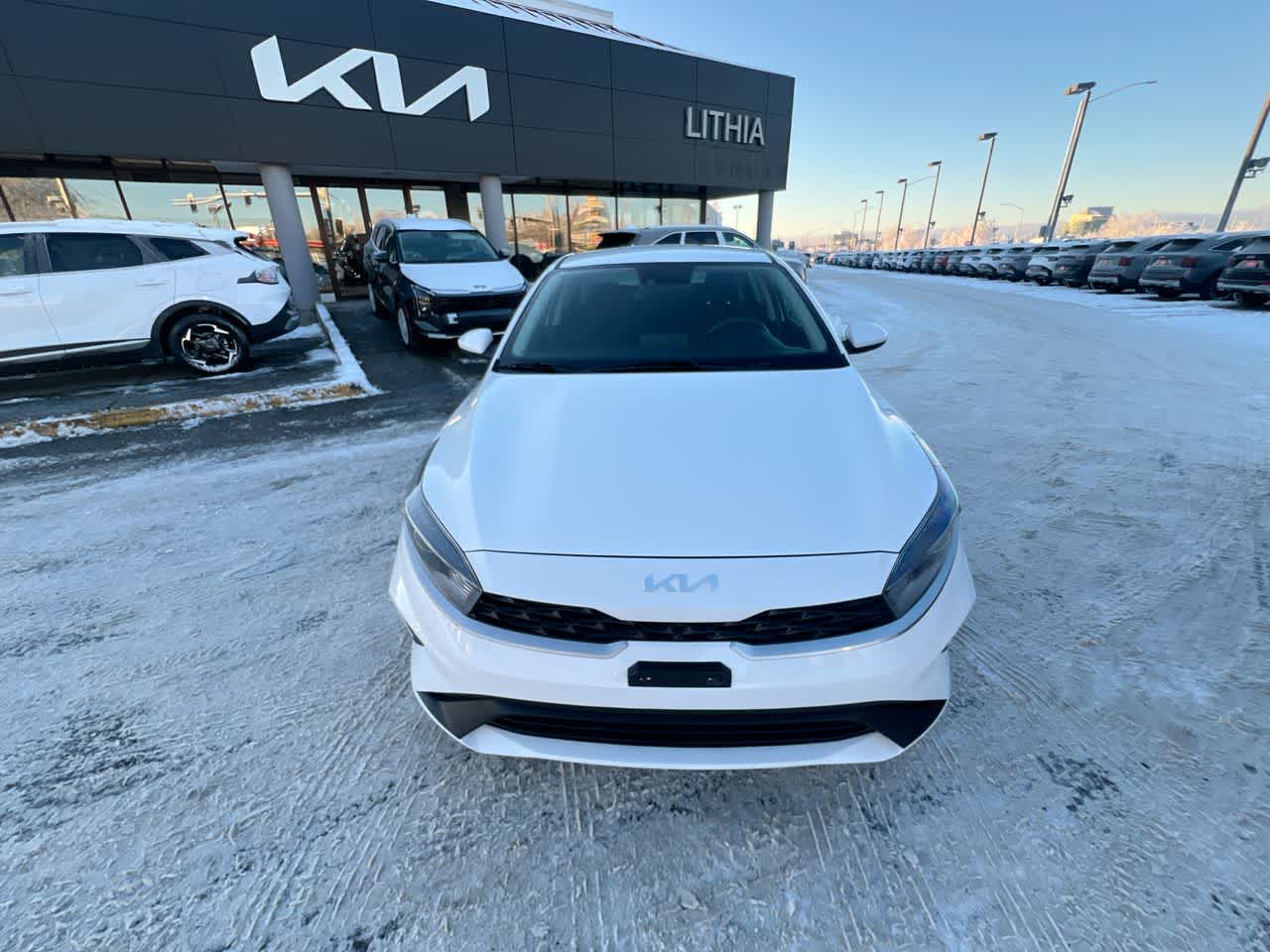 Thumbnail: 2022 Kia Forte - 29