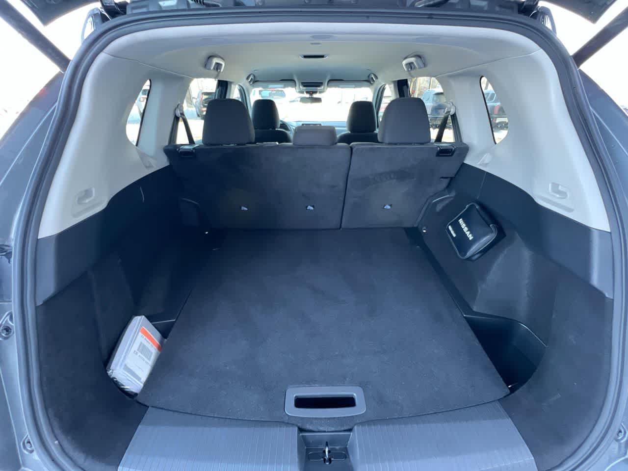 Thumbnail: 2024 Nissan Rogue - 25