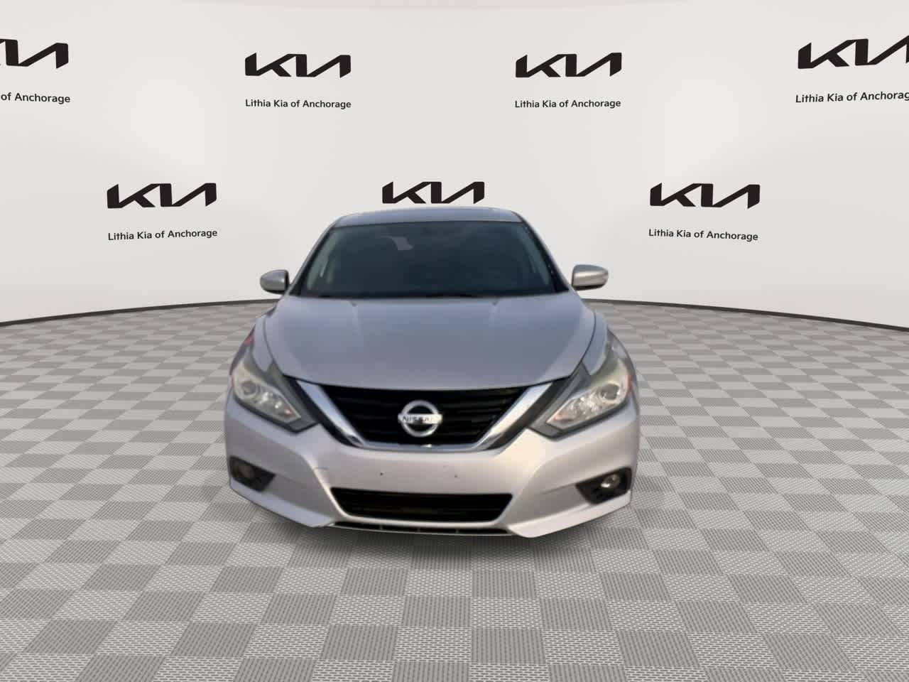 Thumbnail: 2017 Nissan Altima - 3