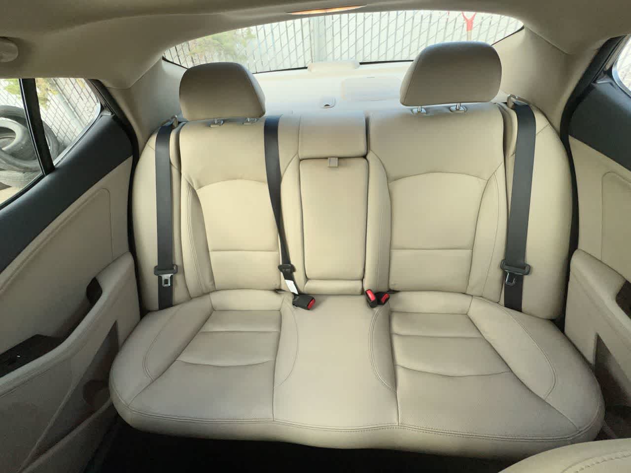 Thumbnail: 2012 Kia Optima - 23