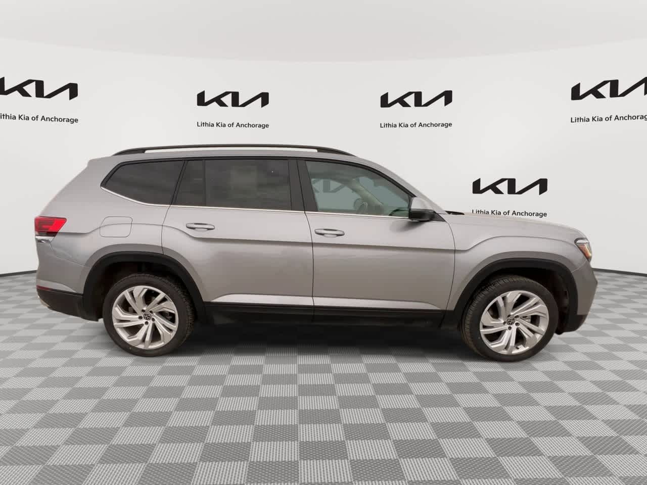Thumbnail: 2023 Volkswagen Atlas - 2