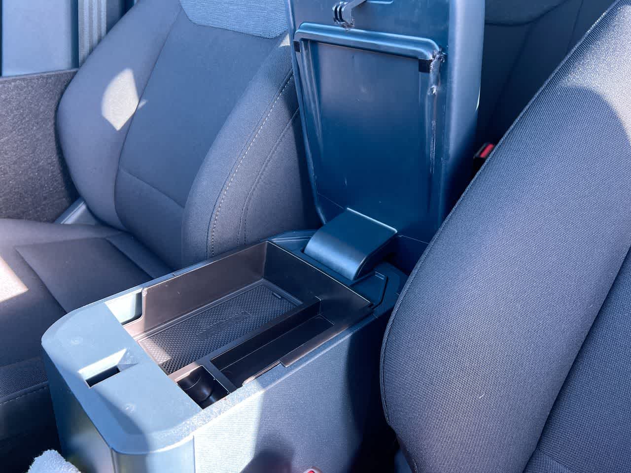 Thumbnail: 2025 Ford Maverick - 21