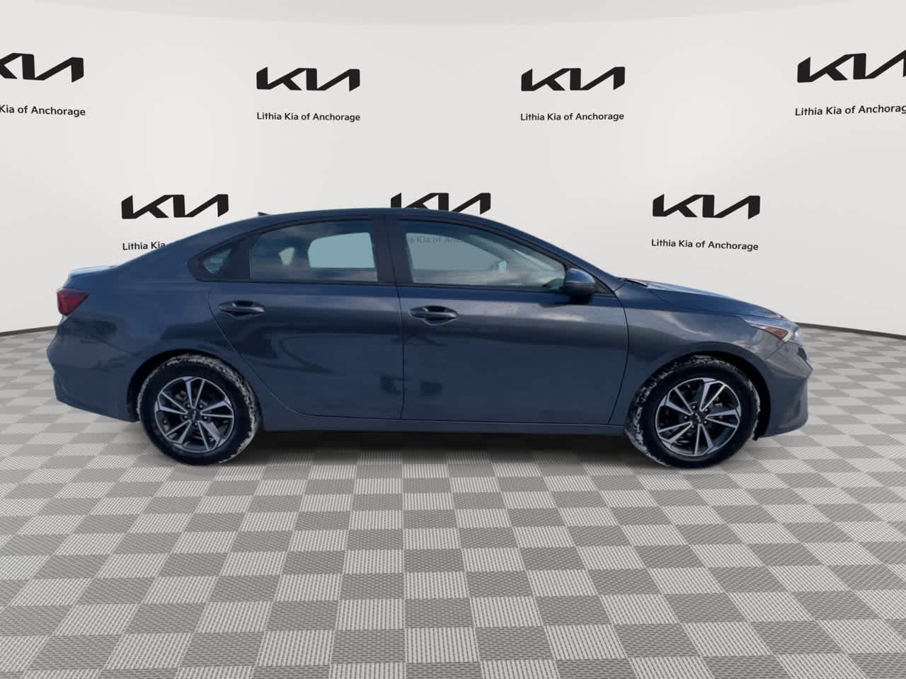 Thumbnail: 2023 Kia Forte - 9