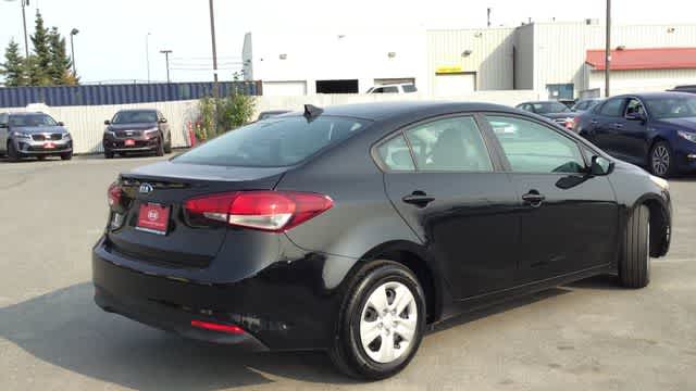 Thumbnail: 2018 Kia Forte - 9