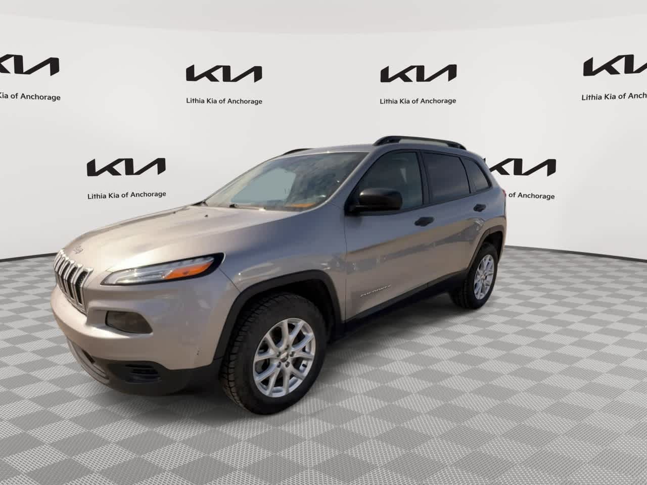 Thumbnail: 2016 Jeep Cherokee - 5