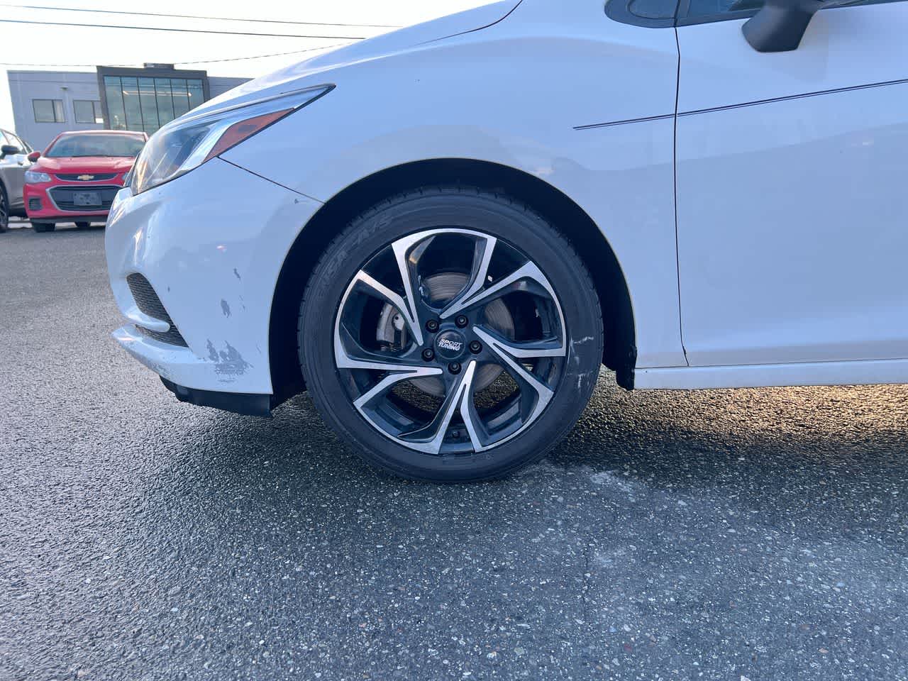 Thumbnail: 2016 Chevrolet Cruze - 2