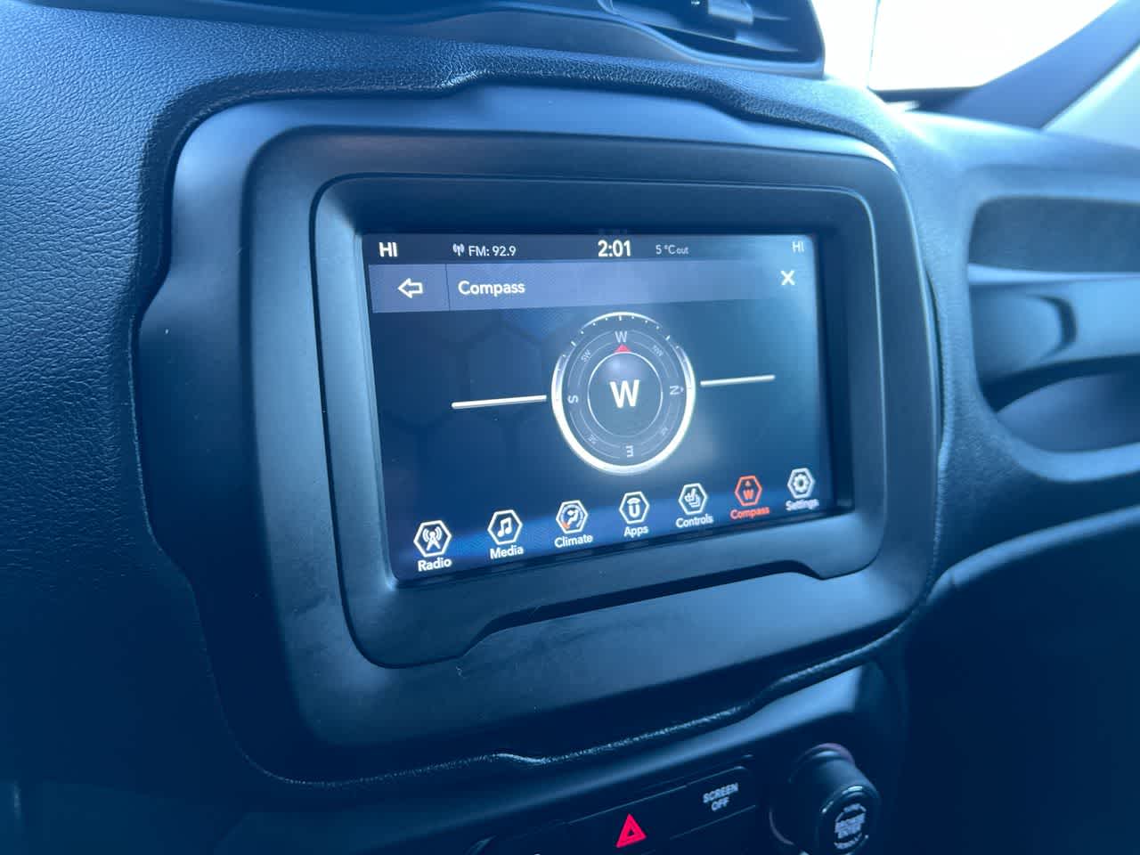 Thumbnail: 2019 Jeep Renegade - 18