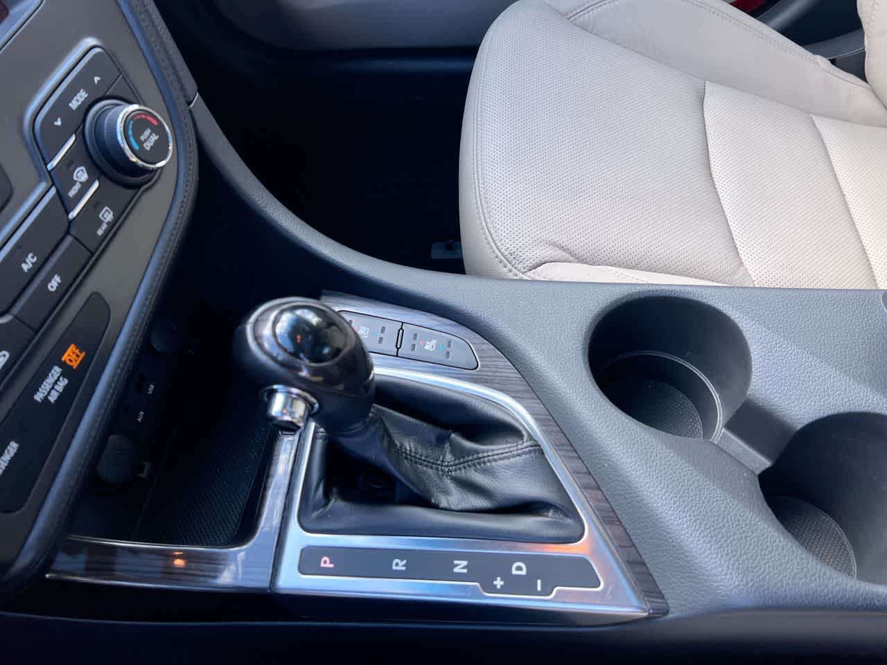 Thumbnail: 2012 Kia Optima - 20