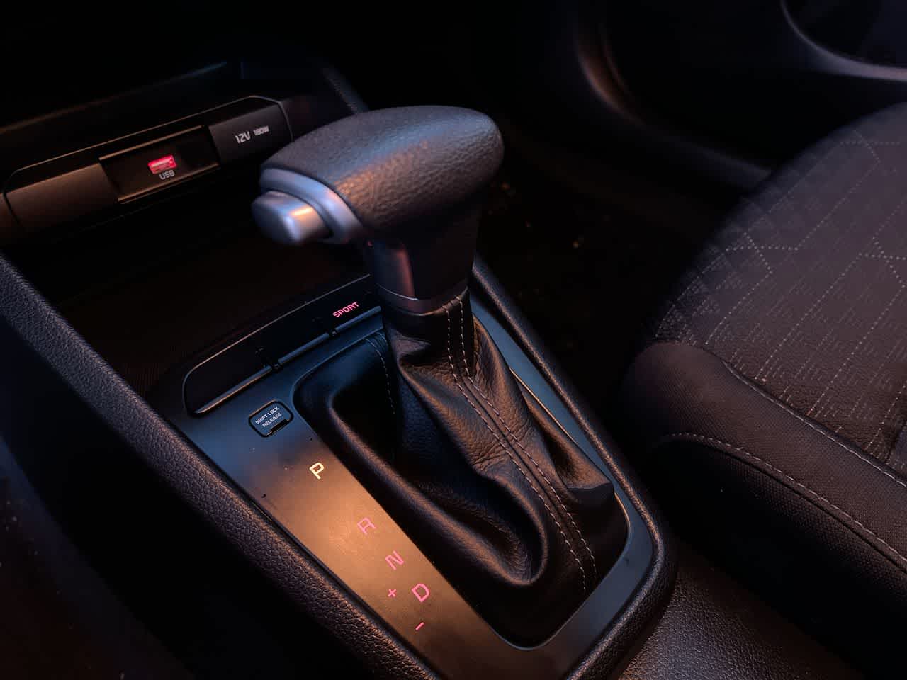 Thumbnail: 2023 Kia Rio - 20