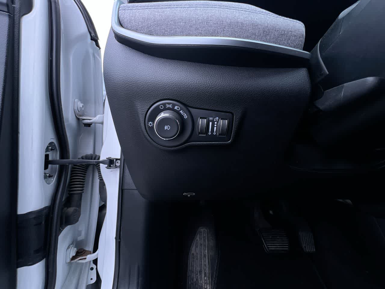 Thumbnail: 2024 Jeep Compass - 18