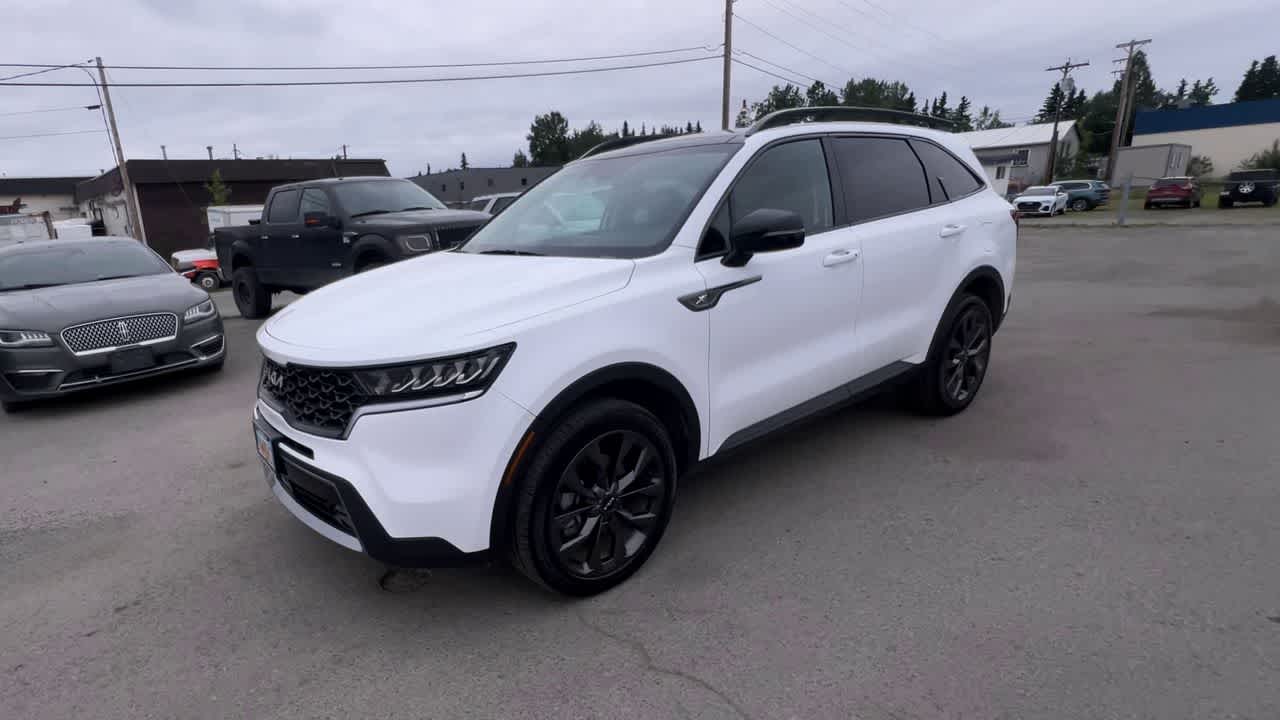 Thumbnail: 2022 Kia Sorento - 4