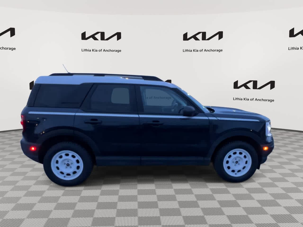 Thumbnail: 2023 Ford Bronco Sport - 9