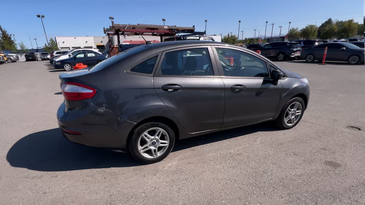 2018 Ford Fiesta SE 8