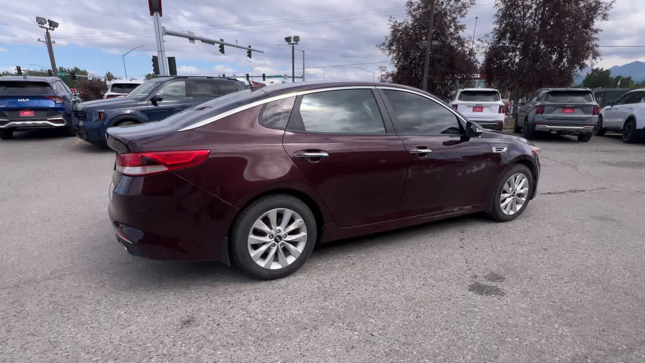 Thumbnail: 2018 Kia Optima - 8