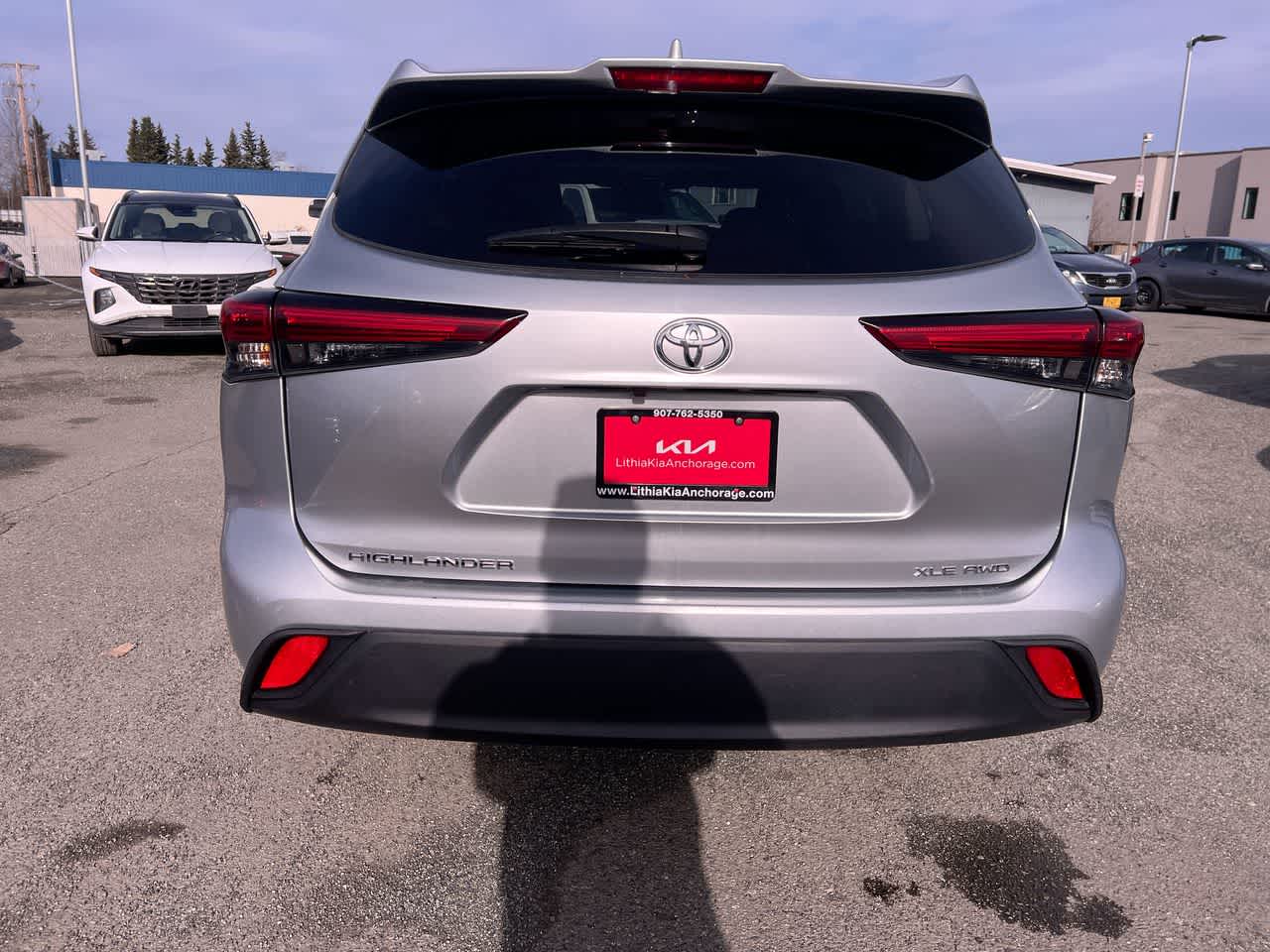 Thumbnail: 2023 Toyota Highlander - 27