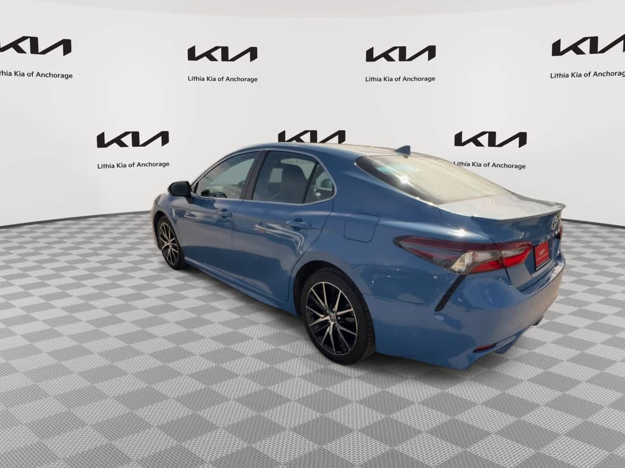 Thumbnail: 2023 Toyota Camry - 7